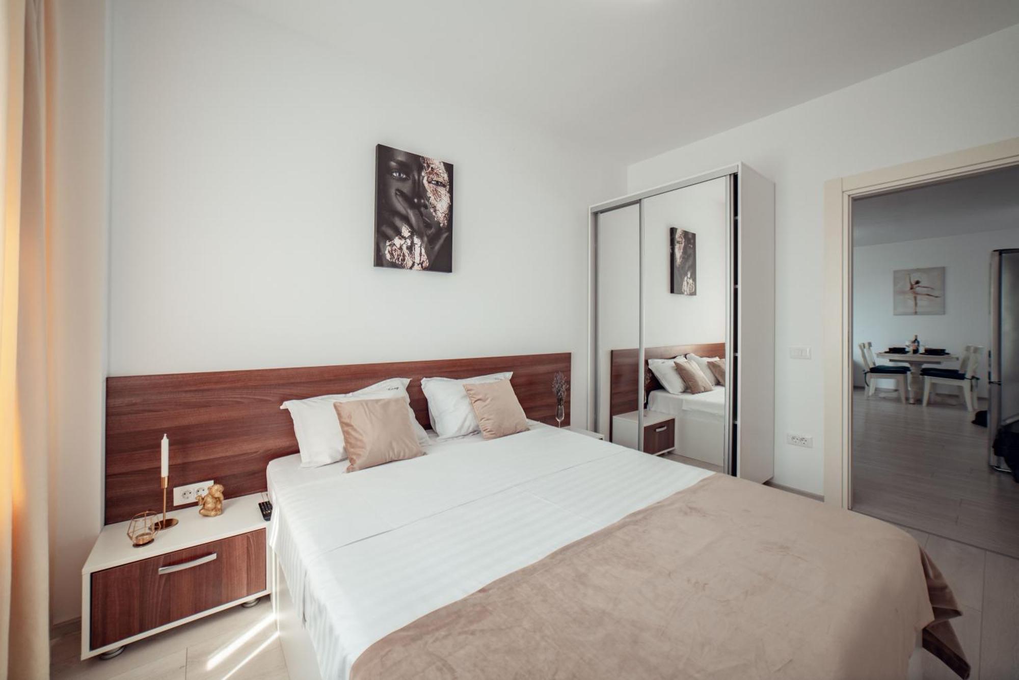 Cozy Collection Apartments At Palas Mall Iasi Exterior foto